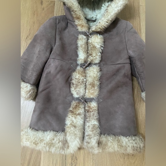 Girls Shearling Coat - Picture 3 of 11